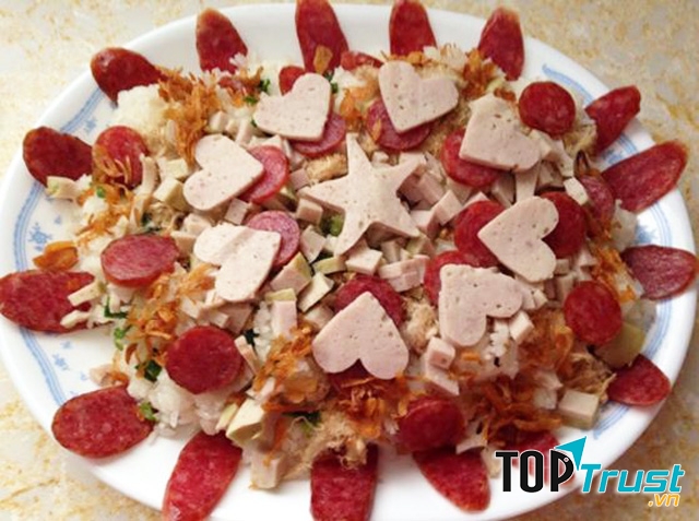 Xôi trắng lạp xưởng