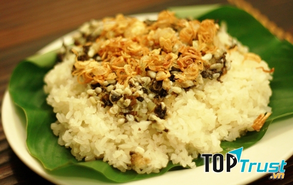 Món xôi trứng kiến lạ miệng mà thơm ngon