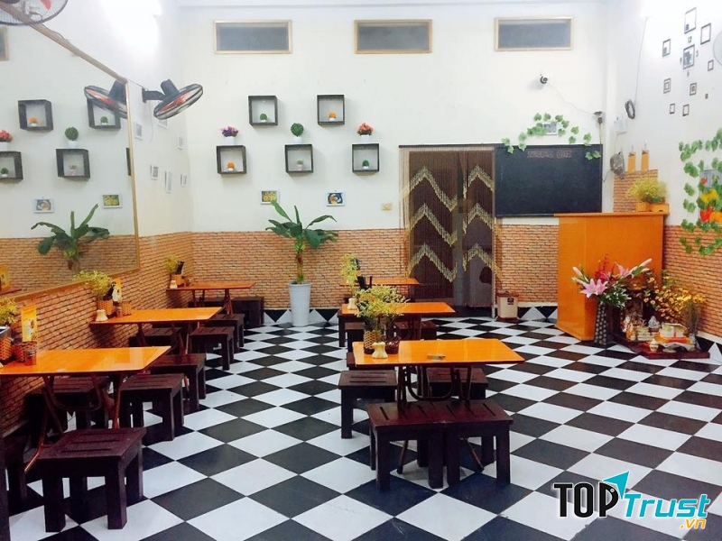 Cửa hàng xôi Trang Cao.