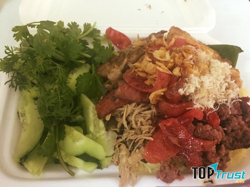 Một suất xôi thập cẩm.