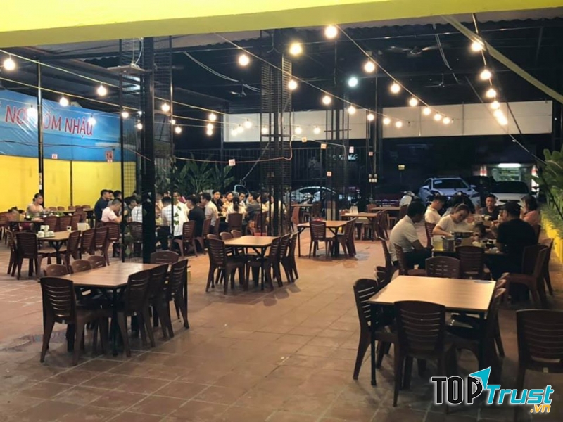 Xóm Nhậu Quán