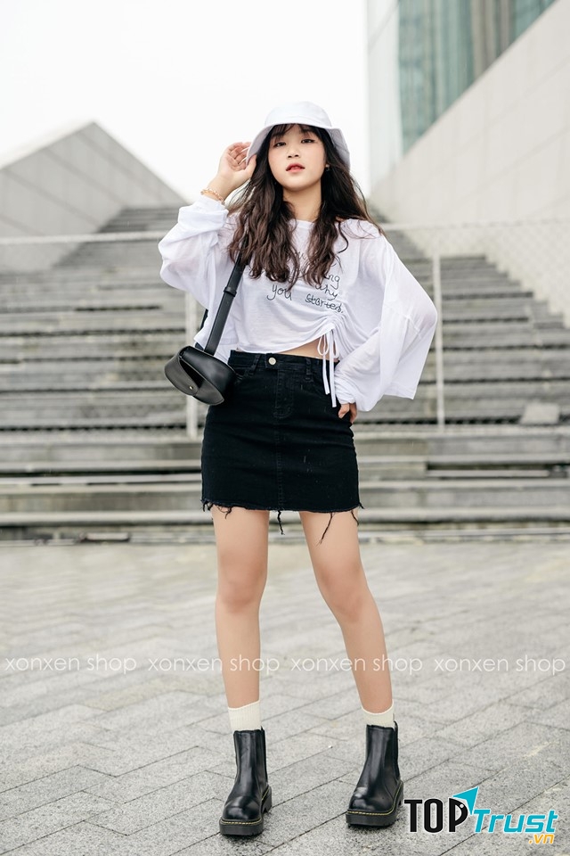 Shop chuyên về quần áo cho tuổi teen nên đa số quần áo mang phong cách cute dễ thương