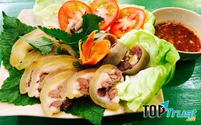 Món ăn vùng miền ở nhà hàng