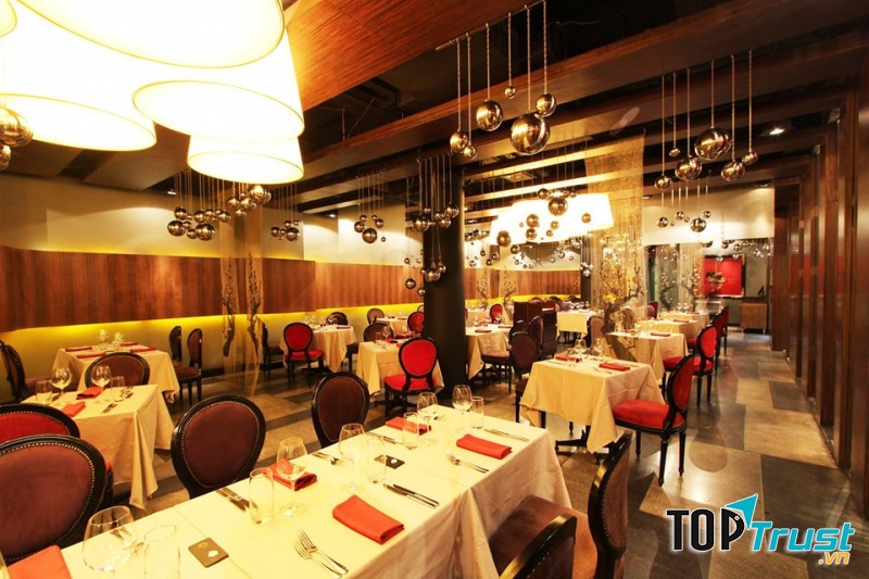 Xu Restaurant Lounge