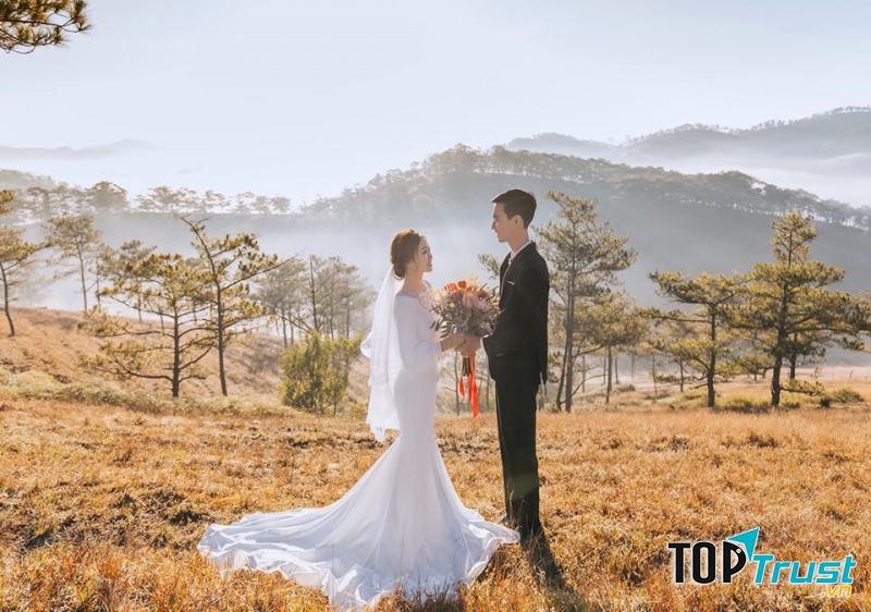 Xuân Nguyễn Bridal Studio