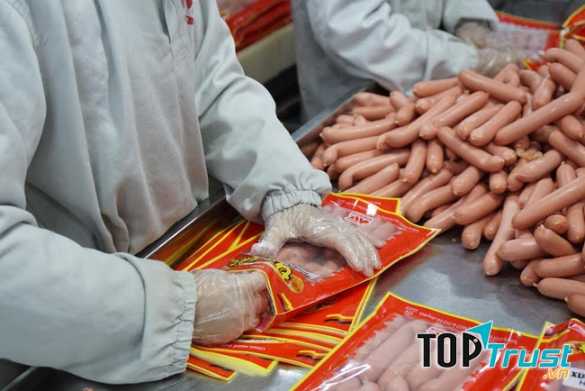 Quy trình sản xuất xúc xích Đức Việt