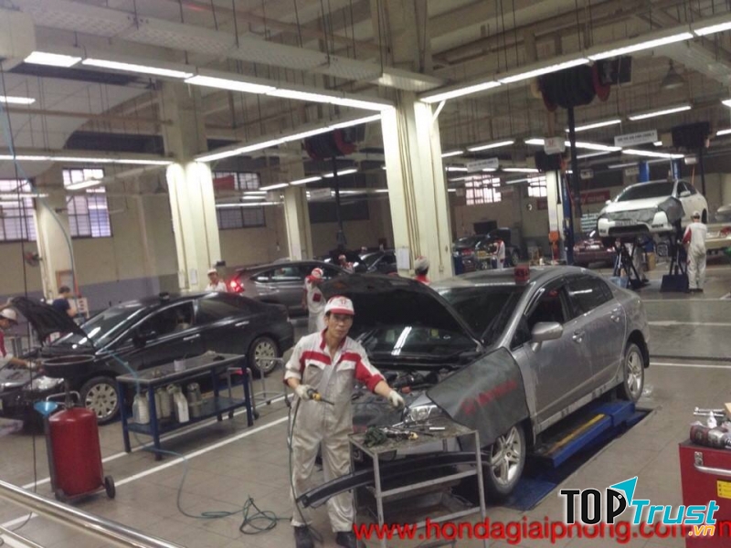 Xưởng dịch vụ Honda ô tô Giải Phóng