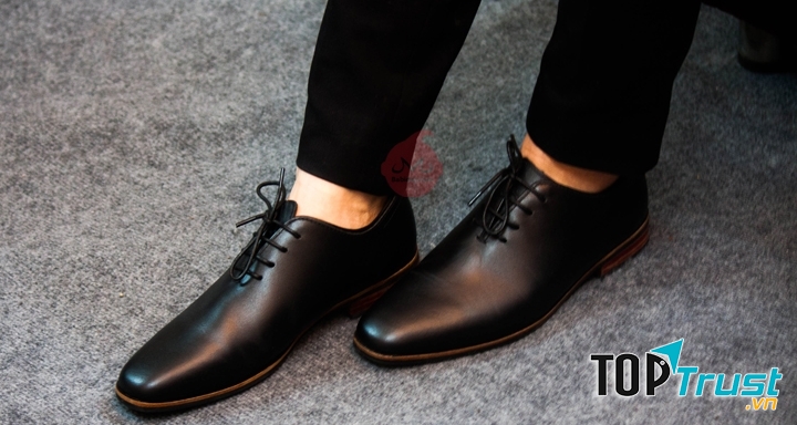 Giày nam da cao cấp từ thương hiệu Babiday Store.