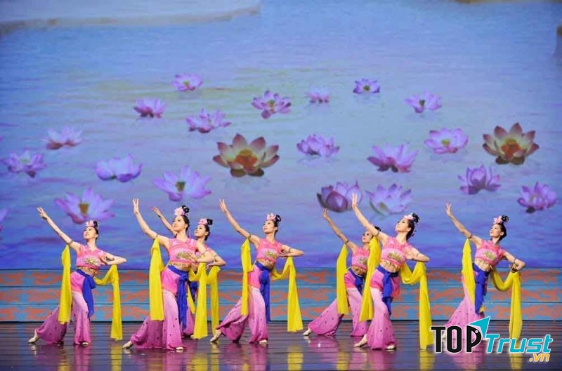 Xưởng May DiVit - nơi bán và cho thuê trang phục biểu diễn rẻ nhất TPHCM