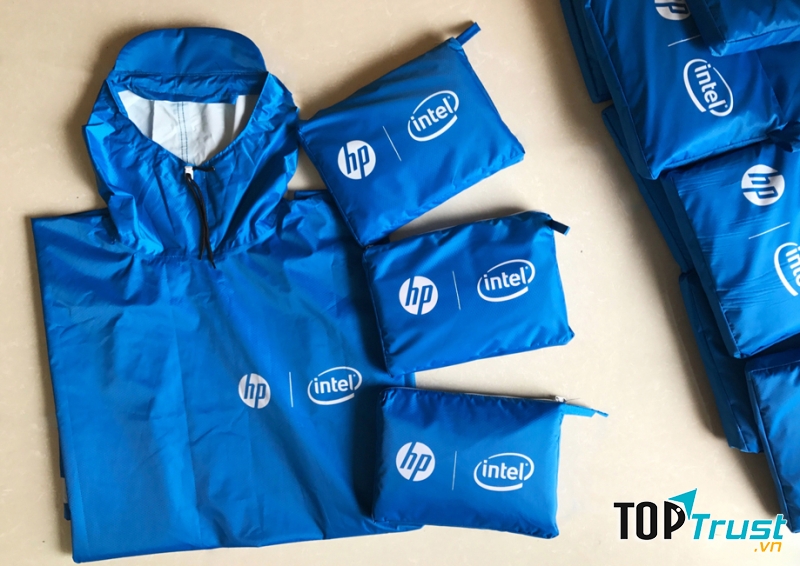 Các sản phẩm của Áo mưa S.L luôn được khách hàng đánh giá cao bởi chất liệu áo mưa tốt, hình ảnh in rõ ràng, sắc nét