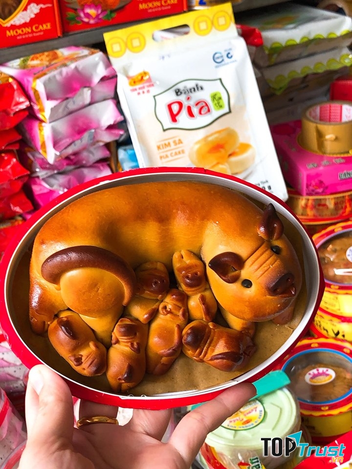 Bánh Trung thu đàn heo sum vầy