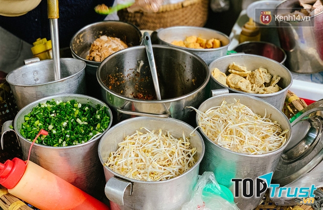 Yến – Bún ziu gánh đặc biệt