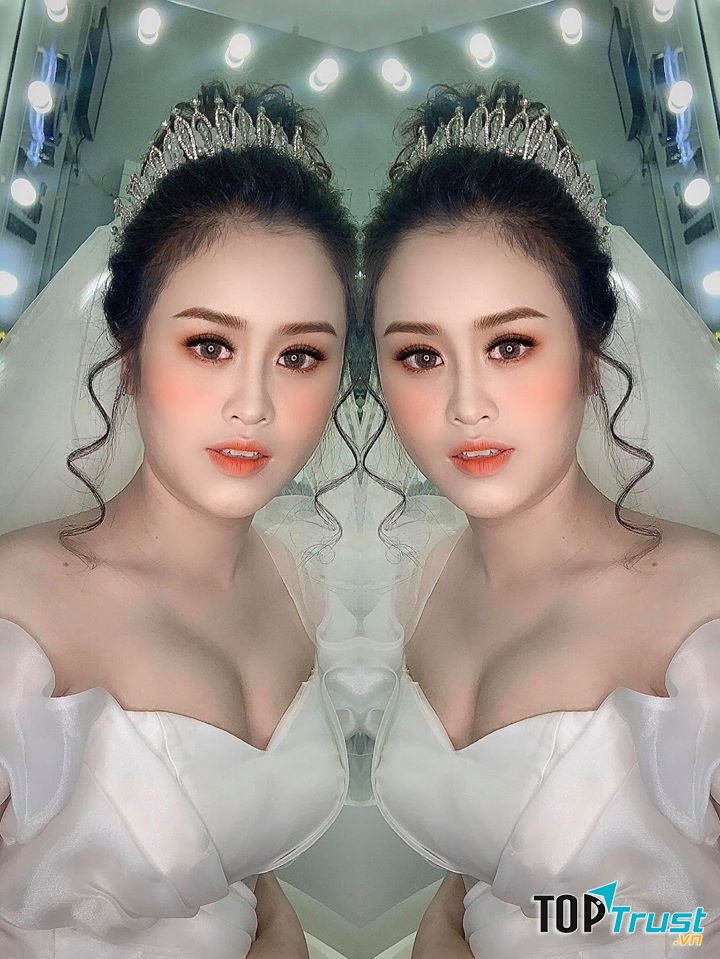 Yen Cong makeup