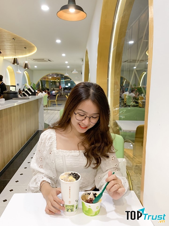 Cả một bầu trời tráng miệng phong cách Ý thu gọn trong quán nhỏ xinh mang tên Yi He Kao Nai.