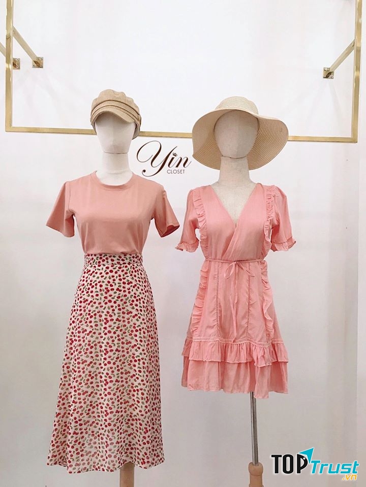 Trang phục đầm váy tại Yin Closet