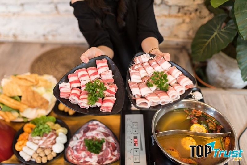 Yixin – Lẩu HongKong