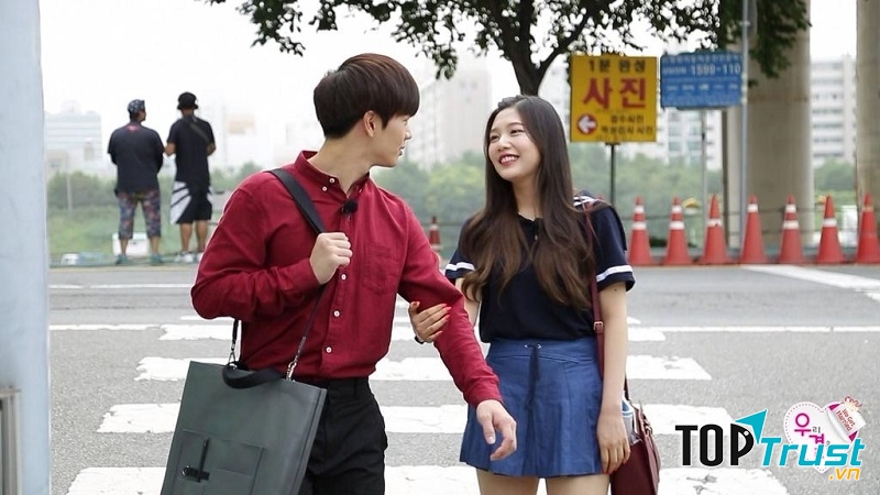 Cặp đôi trẻ trung và đáng yêu của 