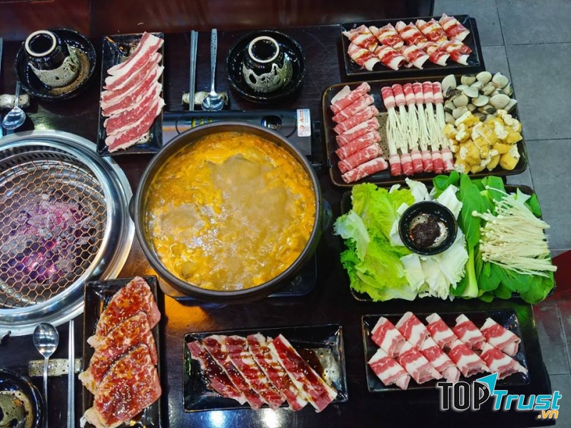 Buffet ngon hấp dẫn tại nhà hàng