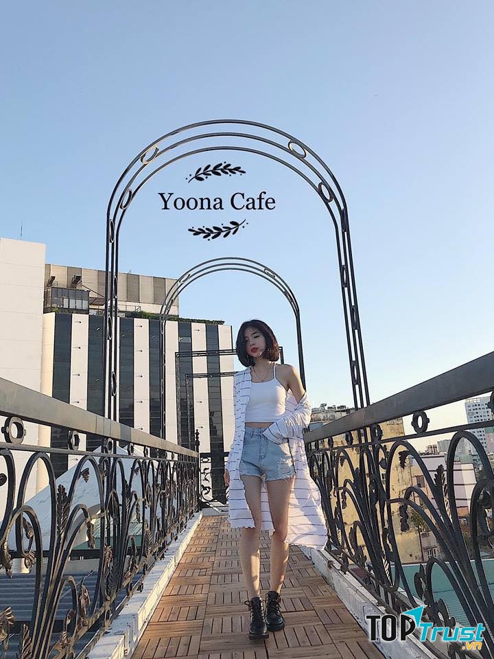 Yoona Cafe