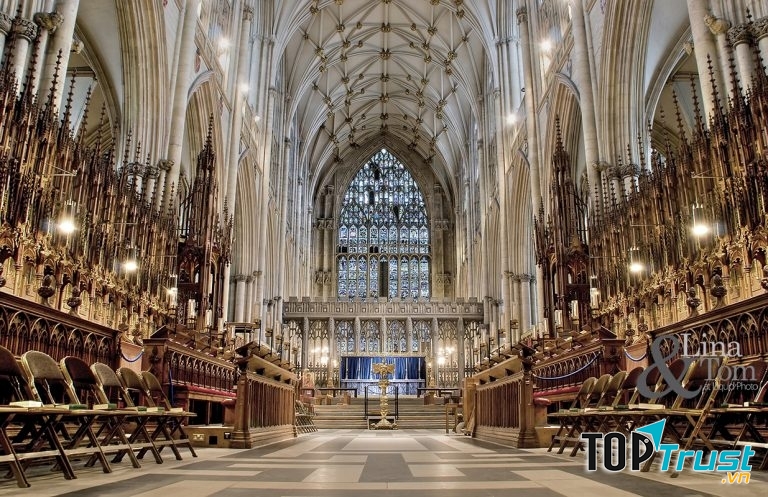 Không gian bên trong của nhà thờ York