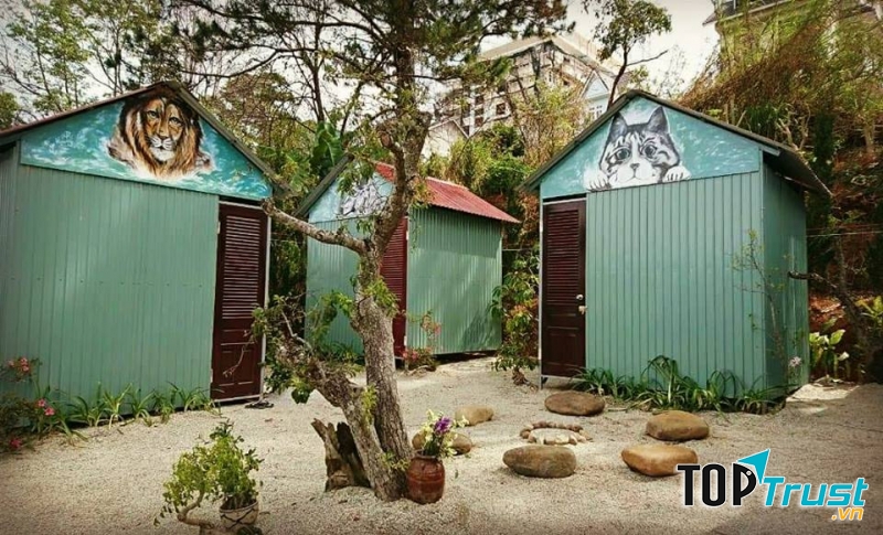 Yours Homestay and Coffee