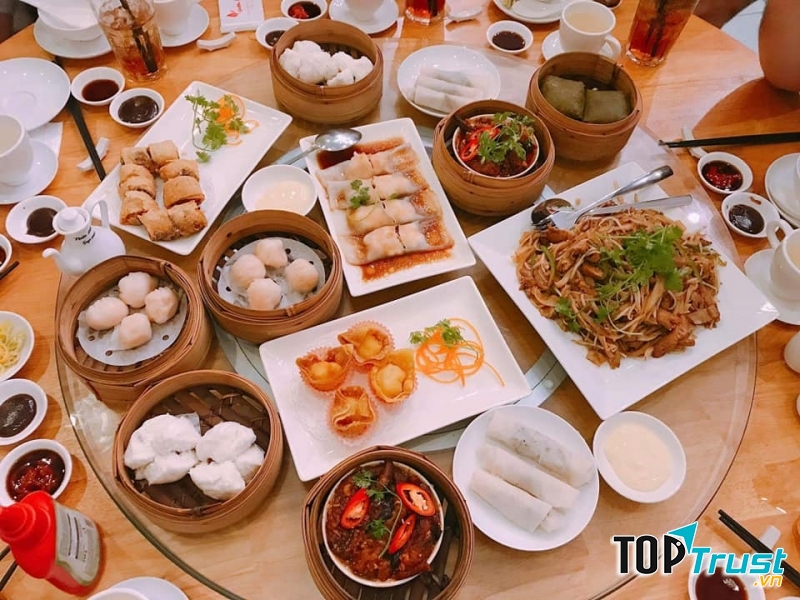 Yum Cha là một nhà hàng chuyên món trung hoa nổi tiếng tại Bình Dương mà bạn không nên bỏ lỡ khi dạo quanh con đường Đại lộ Bình Dương