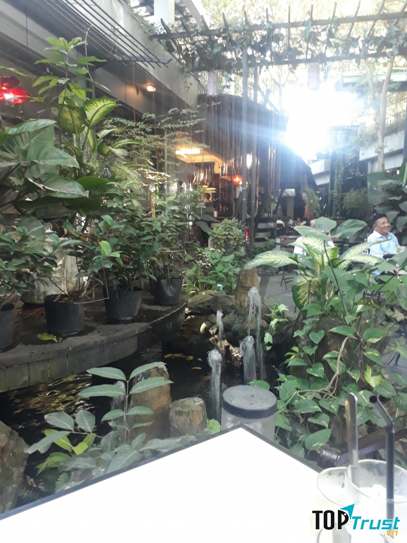 Yumi Cafe