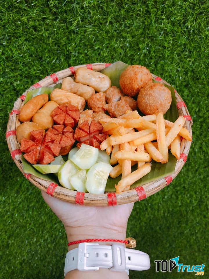 Quán có menu hấp dẫn từ các món xào, luộc, hấp, chiên rán…
