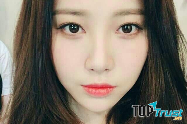 Cận cảnh nhan sắc Yura