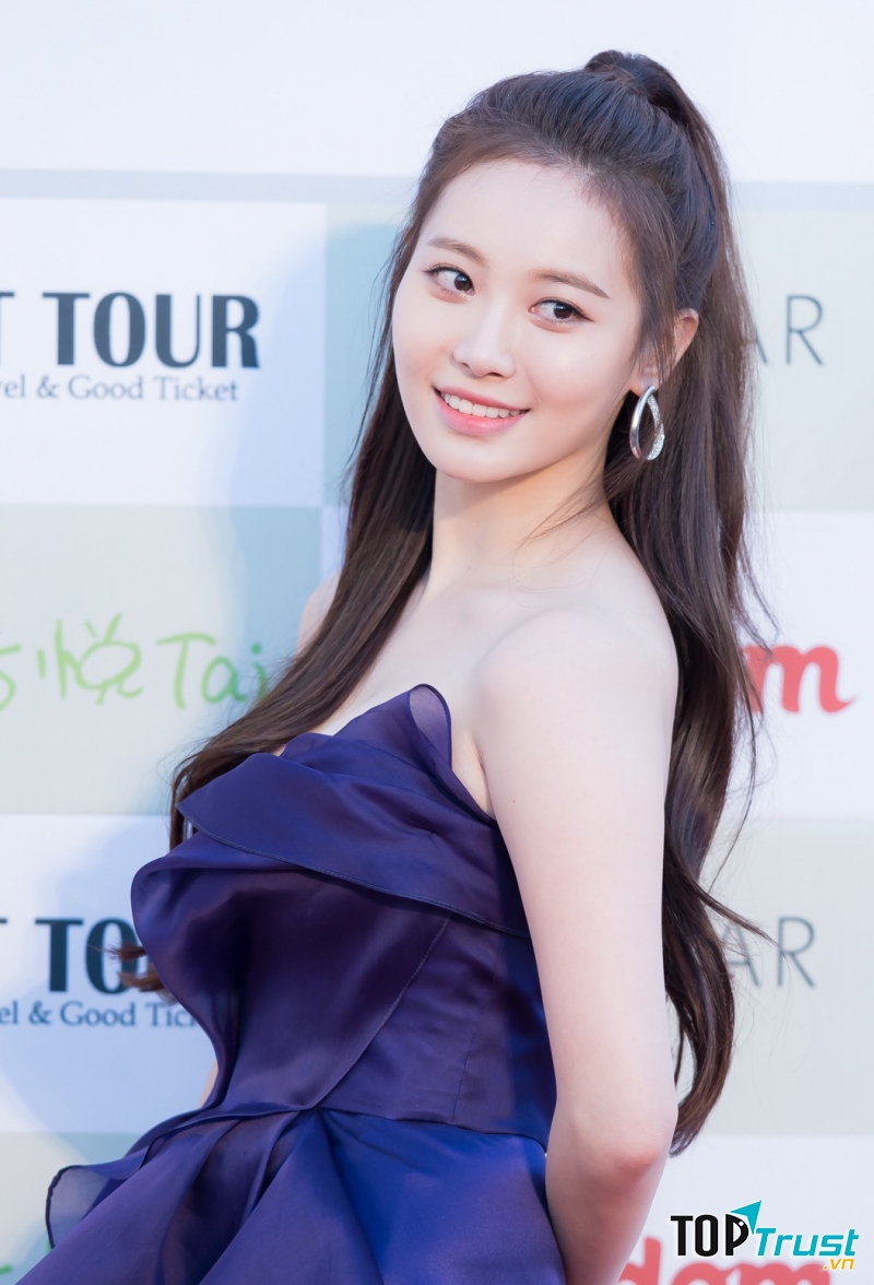 Yura trên thảm đỏ