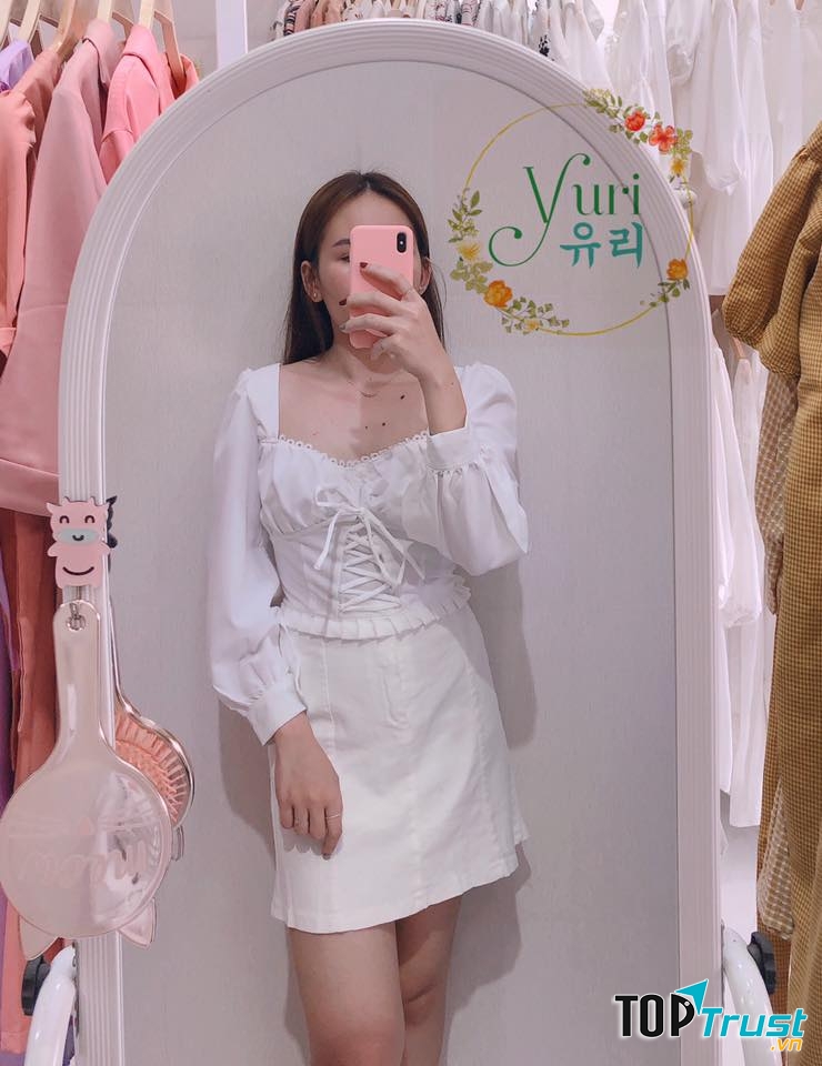 Nhân viên phục vụ ở đây rất nhiệt tình và cực kì mến khách ạ.