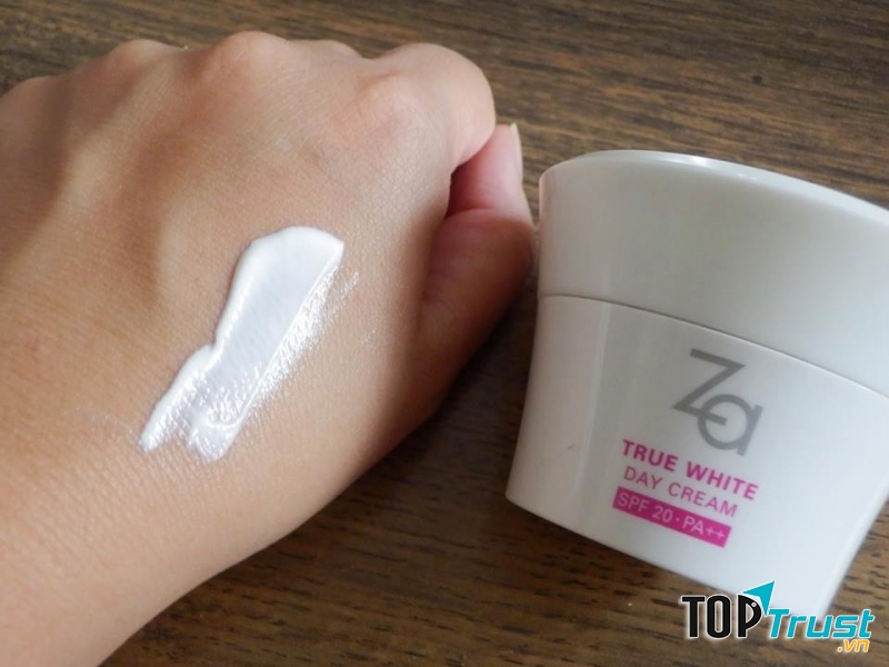 Chất kem của Za True White Day Cream