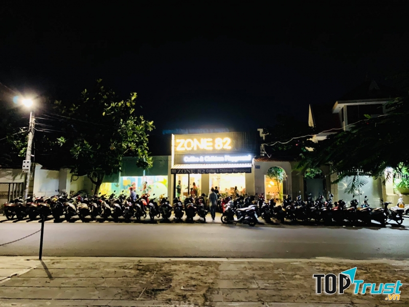 Zone 82 Coffee & Children Playground