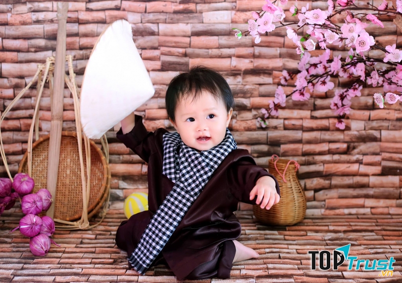 Khoảnh khắc đáng yêu của con tại Zuri studio