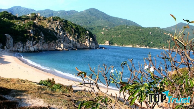 Bãi biển đẹp nhất ở Ninh Thuận bạn nên đến một lần trong đời