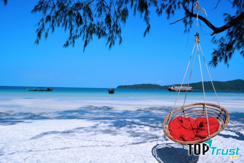 Bãi biển đẹp và hoang sơ đến khó tin của Việt Nam