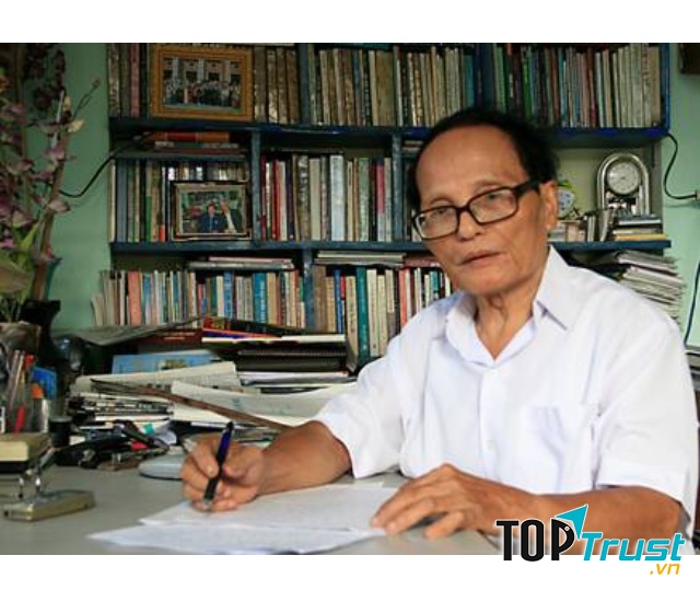 Bài thơ hay của nhà thơ Giang Nam