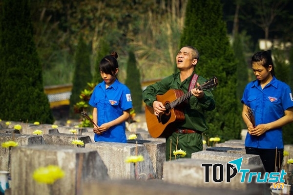 Bài thơ hay viết về các anh hùng liệt sĩ