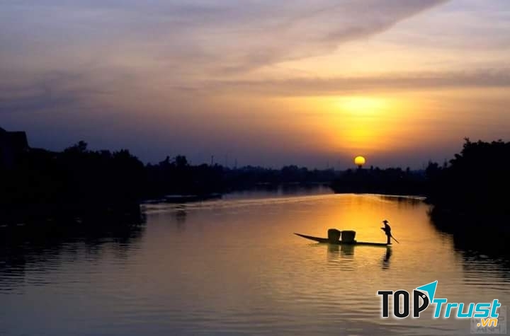 Bài thơ hay viết về con sông quê hương