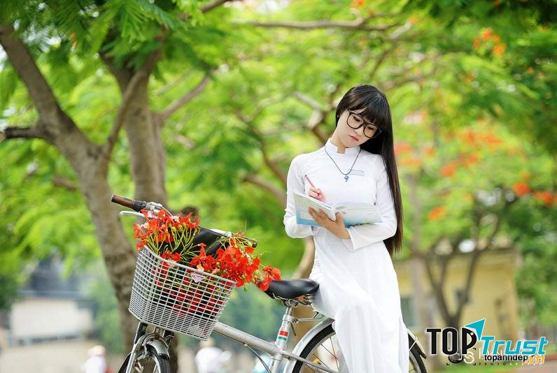 Bài thơ hay viết về những ngày đầu hạ