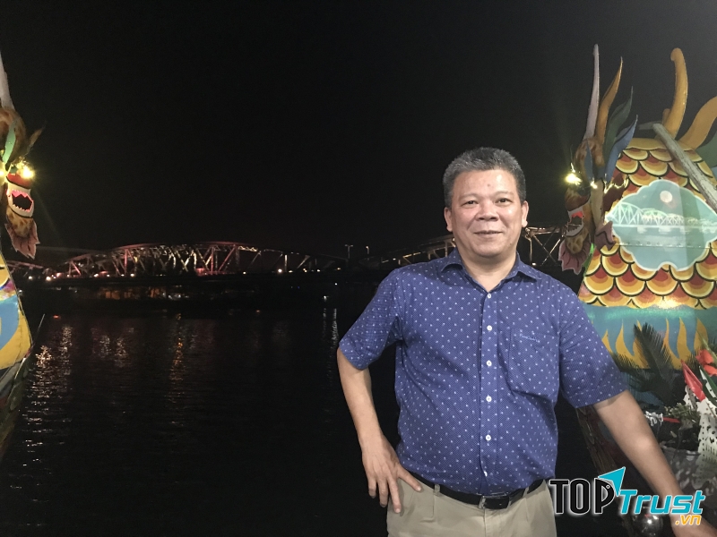 Bài thơ tình viết vào tháng sáu của nhà thơ Tuấn Hoàng Minh