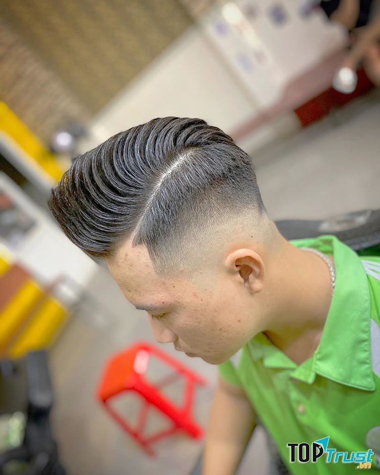 Barber shop cắt tóc nam đẹp nhất Bình Phước