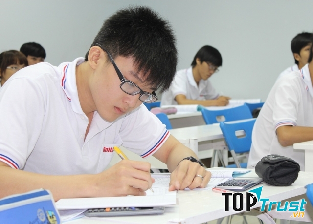 Bí quyết đạt điểm cao thi tiếng anh lớp 10 ở  Hà Nội