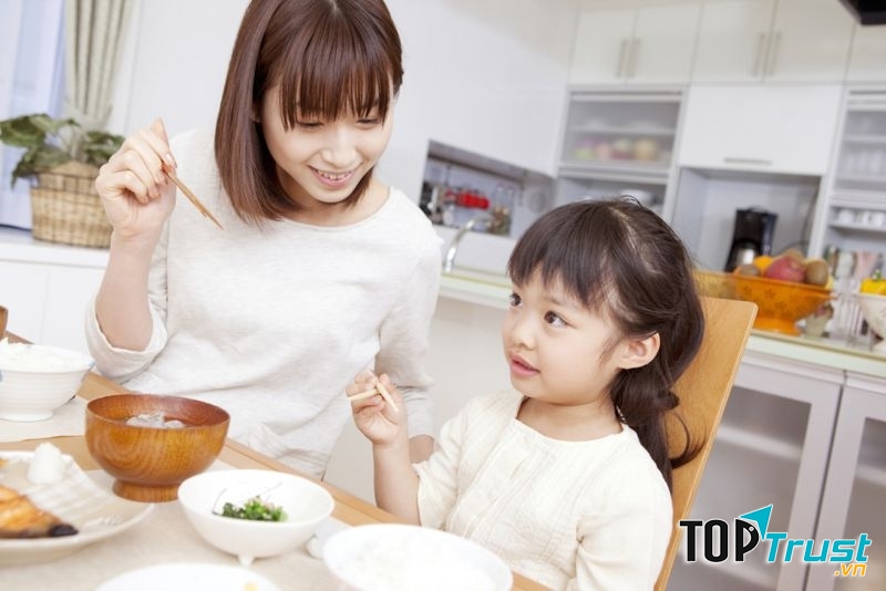 Bí quyết dạy con cực hay của cha mẹ Nhật