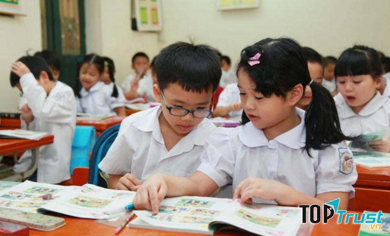 Biện pháp khắc phục nhanh tình trạng học sinh nói chuyện riêng trong giờ học được nhiều giáo viên lâu năm áp dụng