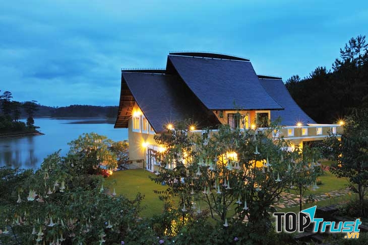 Biệt thự, villa nguyên căn giá rẻ, view đẹp nhất Bảo Lộc, Lâm Đồng