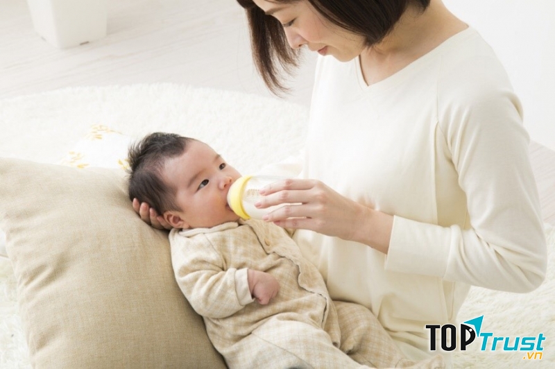 Bình sữa tốt nhất hiện nay chuyên trị cả những bé kén ti