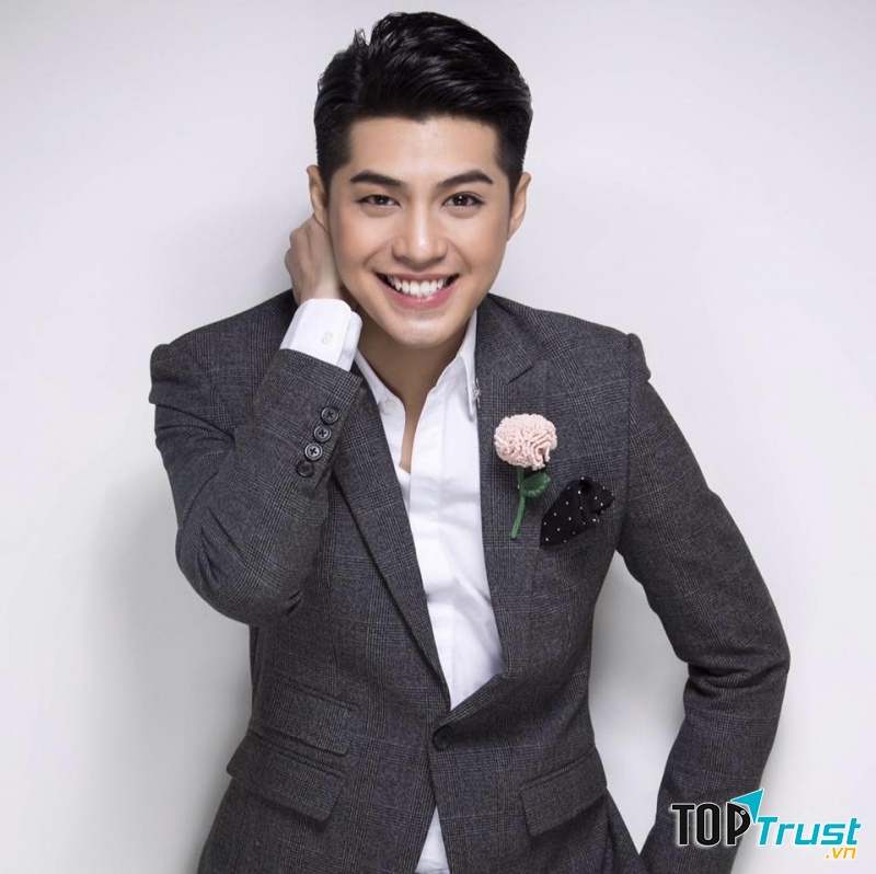 Ca sĩ đình đám nhất Vpop