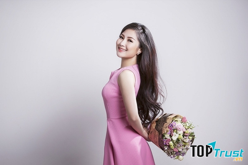 Ca sĩ nổi tiếng nhờ cuộc thi The Voice Việt Nam