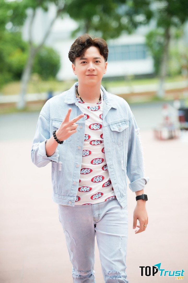 Ca sĩ Việt Nam thành công trong vai trò diễn viên